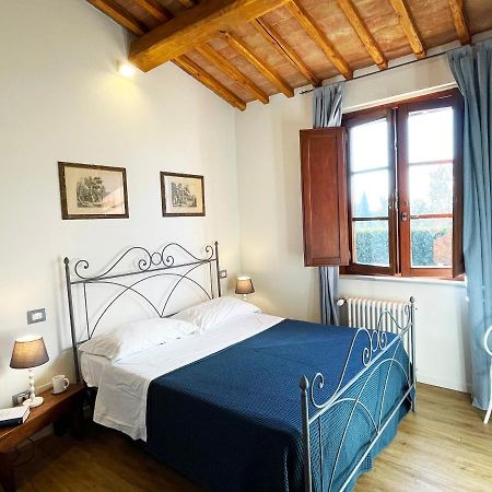 Oliveta Blu: Elegante A Due Passi Dal Centro Lägenhet Siena Exteriör bild